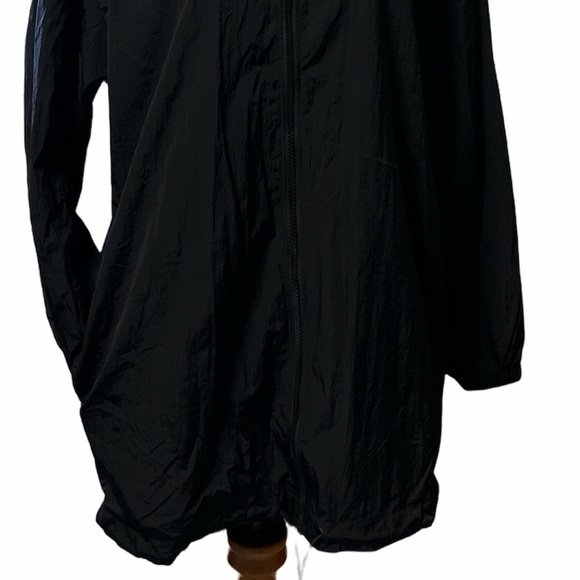 Victoria’s Secret black fully lined, hooded jacket - Picture 3 of 13